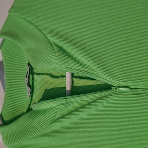 Fashion Nova long sleeve bodysuit - Picture 4 of 4